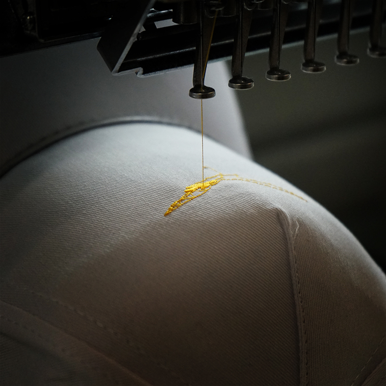 dueemme ricamifico ricami gadget e vestiti brescia, Italia, alta moda e pubblicità