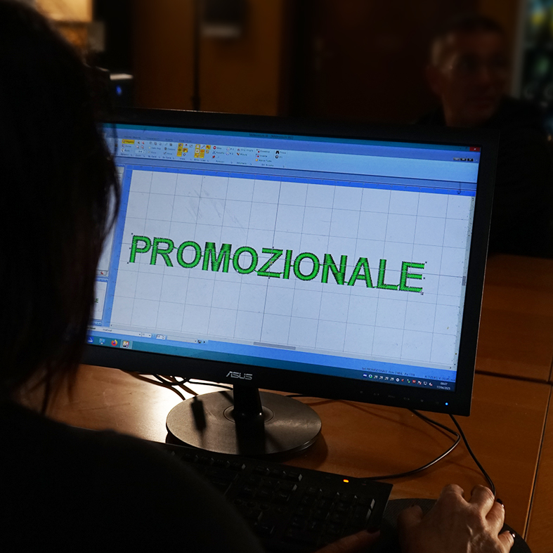 dueemme ricamifico ricami gadget e vestiti brescia, Italia, alta moda e pubblicità